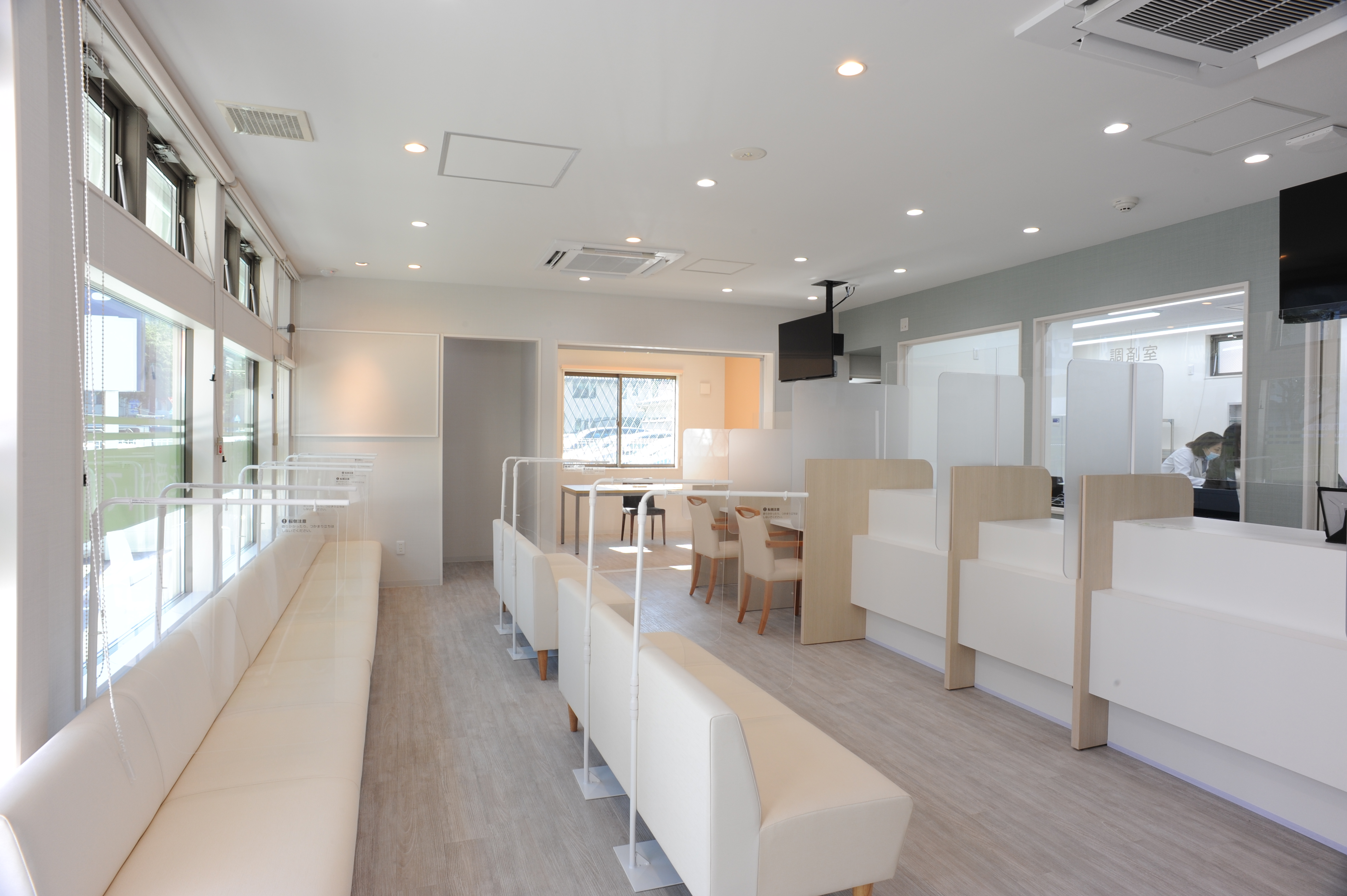 たから薬局本厚木店の正社員 医療コンシェルジュ 調剤薬局の求人情報イメージ2